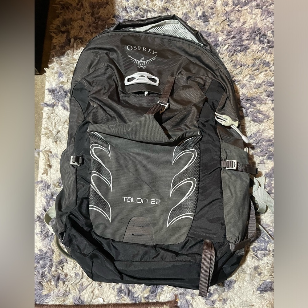 Men’s OSPREY 22 Talon hiking bag